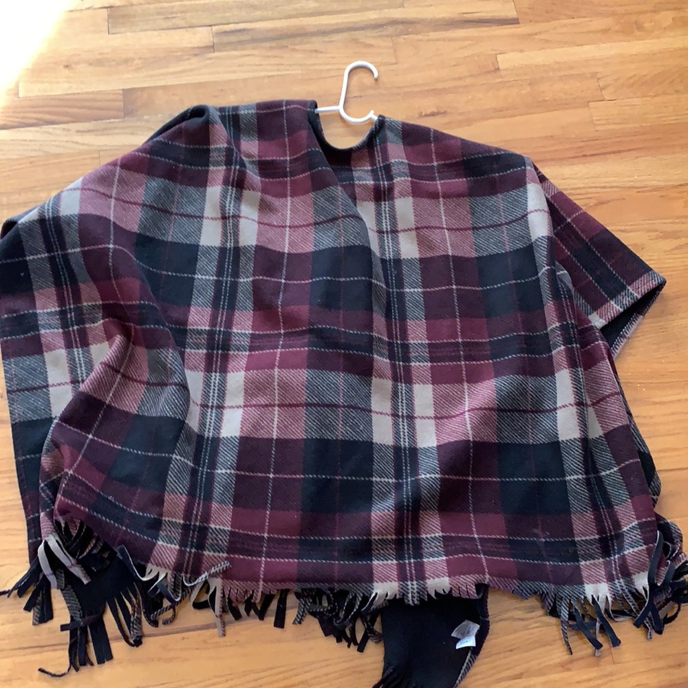 Rachel Roy today! Host Pick 9/22: soft and cozy wrap - Picture 5 of 7